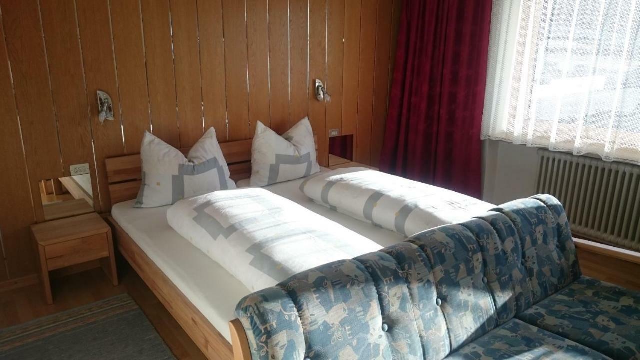 Pension Tirol San Valentino alla Muta Habitación foto